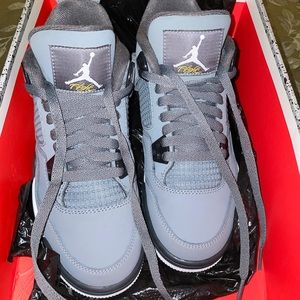 Jordan 4 cool grey 5.5 youth